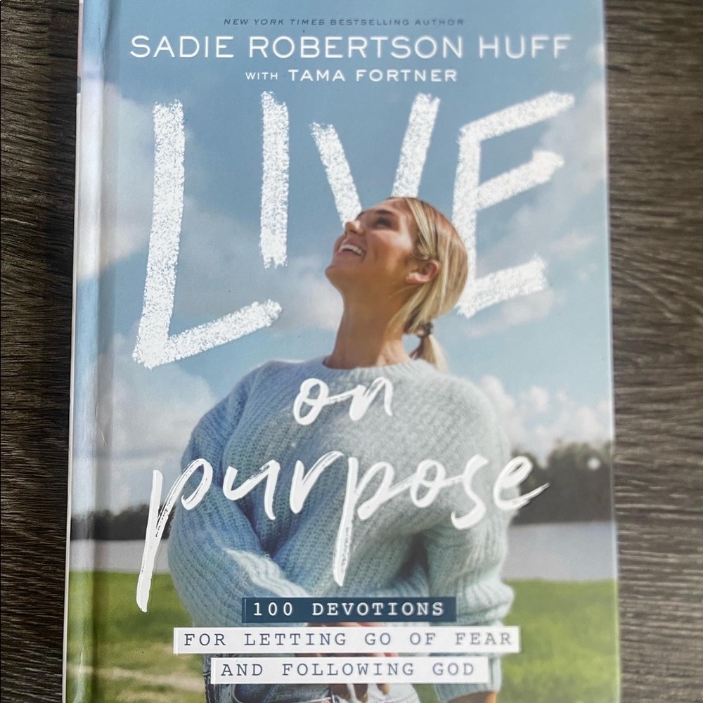 Sadie Robertson book